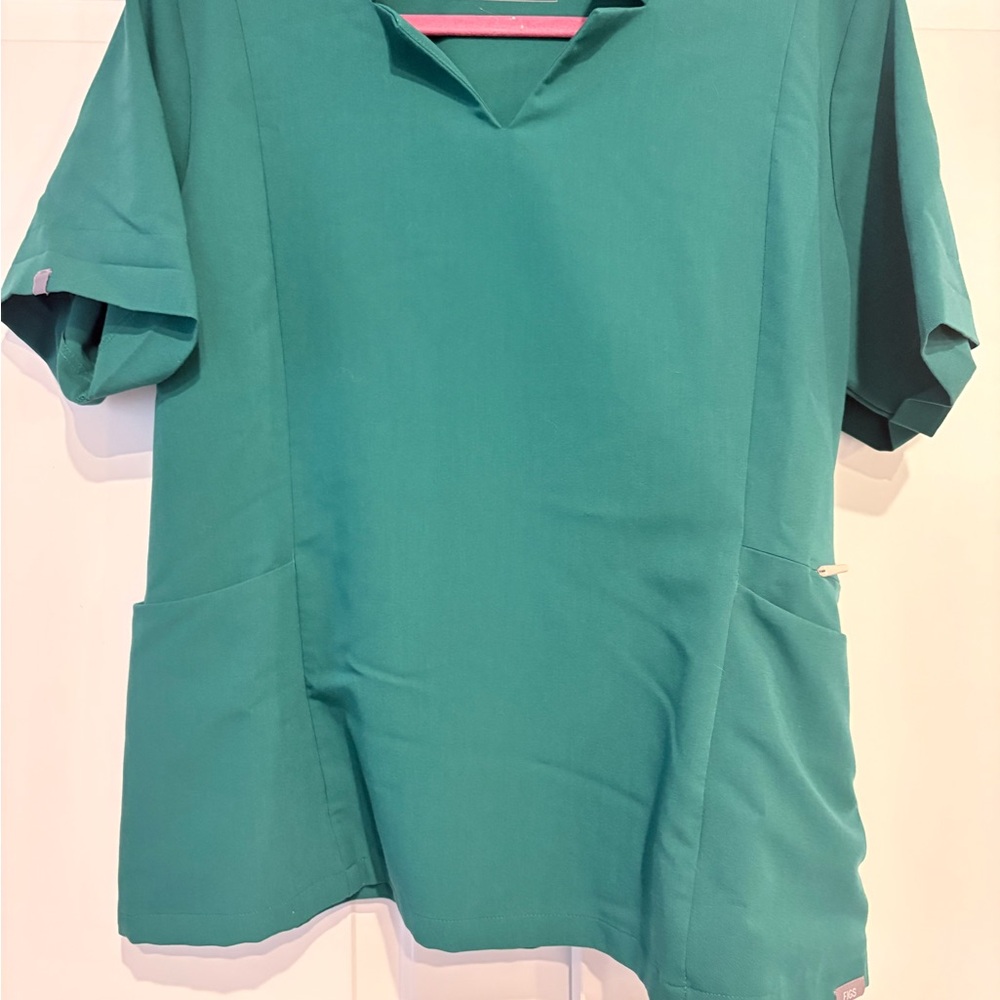 Figs Hunter Green Inala Slim XL top & medium yola bottoms